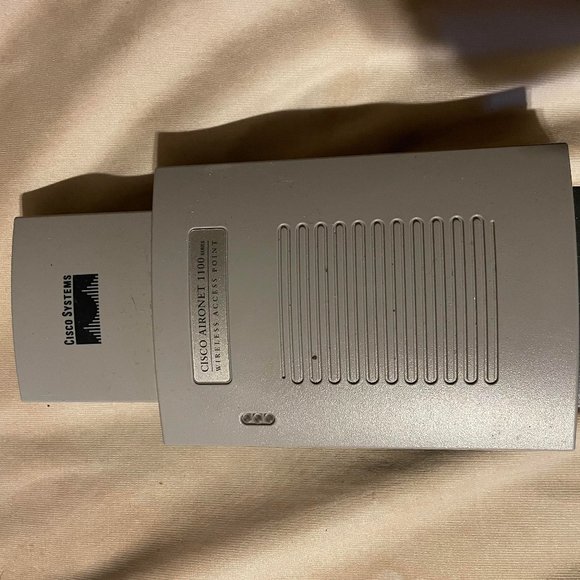 Cisco Aironet 1100 Series 802.11b Wireless Ethernet Access Point AIR-AP1121G-AK9 - Picture 5 of 6